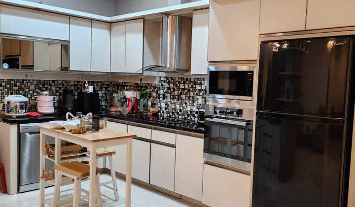 Dijual Rumah 2 Lt Bagus Siap Huni 2