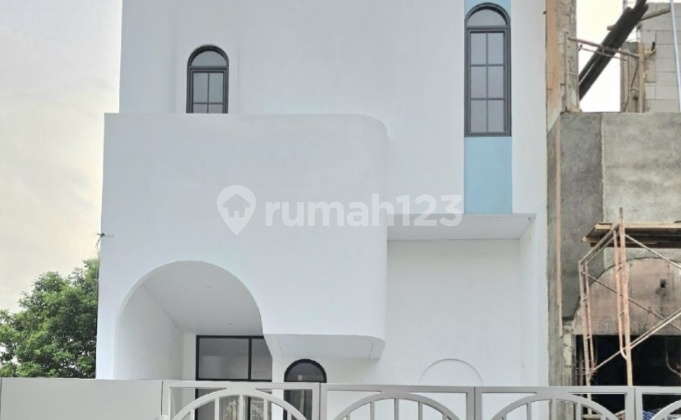 Dijual Rumah. Bagus Di Joglo 