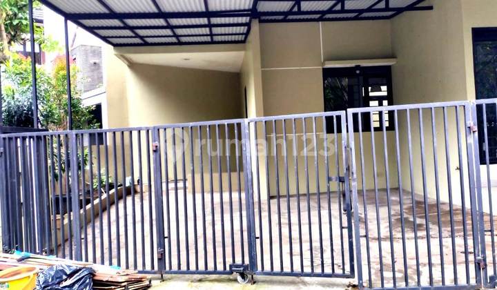 Large Yard House, Flood-Free, Strategic Location near Setia Mitra Hospital, Pondok Ranji Street in Bintaro. 2