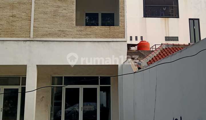 Ruko 2 Lantai Akses Mudah Dan Lokasi Strategis di Jl. Srengseng Sawah, Jagakarsa, Jakarta Selatan 1