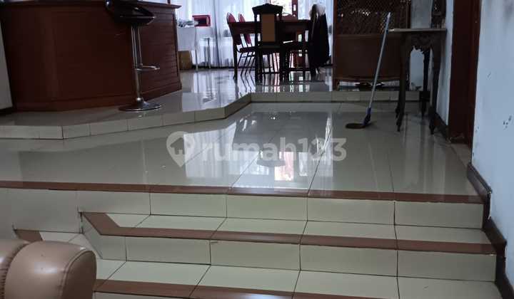 Dijual Murah Rumah 1 Lantai. Luas Tanah 415 M2. Lokasi Premium. Setrasari Kulon. Bandung Utara. Kota Bandung