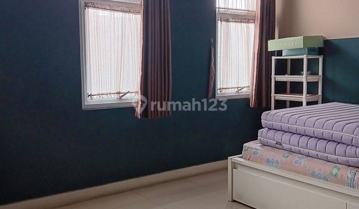 Dijual Rumah 2 Lantai,  Kamar Tidur Ada 6. Luas Tanah 195 M². Ptatista Antapani.  Dekat K Kiara Park. Jalan Riau.  Jalan Jakarta. Ibcc,  Arcamanik 1