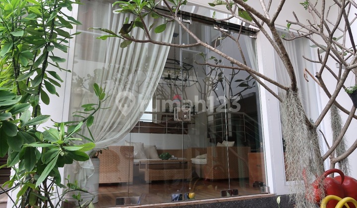 Dijual Rumah Homey Dekat Dago Teahouse. Cocok Utk Bule Atau Expatriat. Kota Bandung