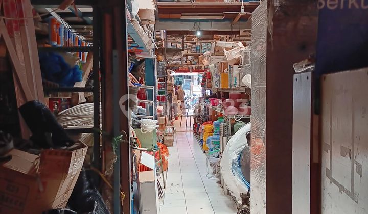 Dijual Toko dan Stok Barang di Komplek Pertokoan Suniaraja Kota Bandung. Pusat Bisnis Dekat Pasar Baru. Banceuy Bandung