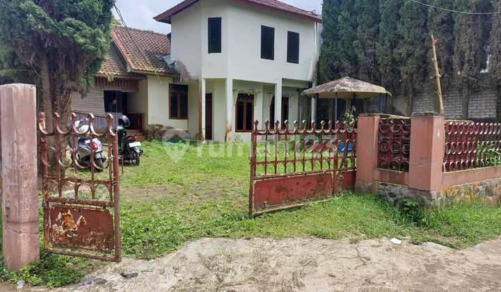 Dijual Rumah Murah . Lingkungan Alami Desa Parongpong. Lembang. Bandung. Halaman Depan Luas 2