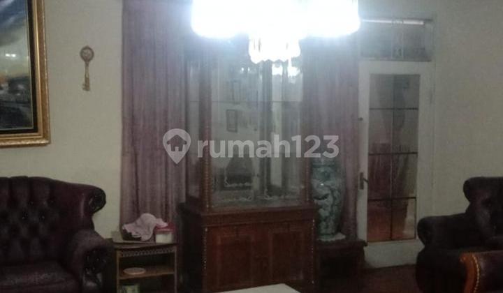 Dijual Rumah Jln Sekelimus Bandung. Luas Tanah 250 M2. Dekat Outlet Pabrik Baju. Rumah Sakit Rsjp. Buah Batu Bandung 2