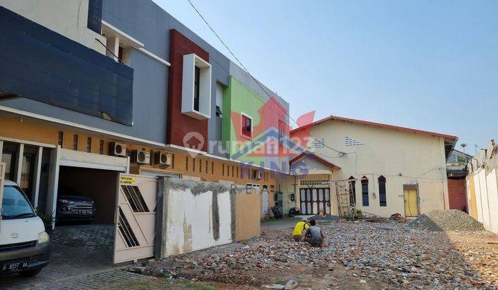 di jual Rumah bagus 2 lantai dan ruang usaha  siap pakai 2