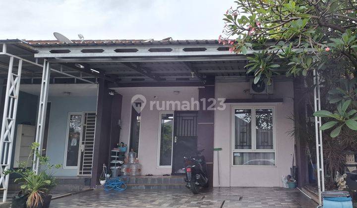 Rumah Cluster Depan Taman Di Graha Padma 1