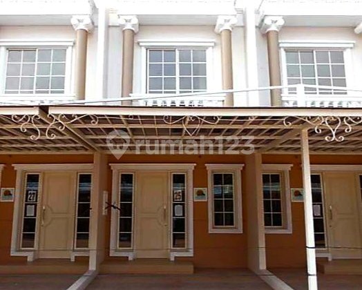 Rumah Nuansa Europe Siap Huni di Green Lake City