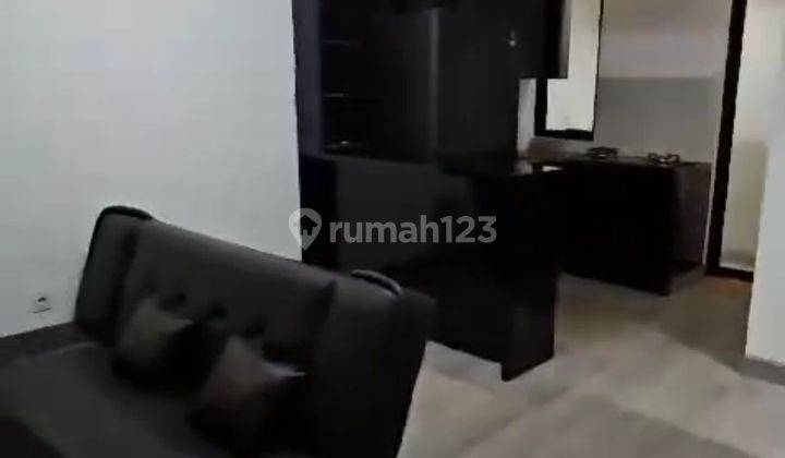 Green Royal Condo House, Jakarta Barat 1