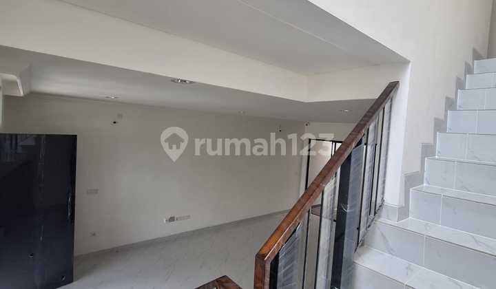 Hunian di Kawasan Exclusive Pasir Putih Pik 2 2