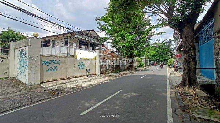Tanah komersial dekat ke bundaran Slipi, dan juga Binus  1