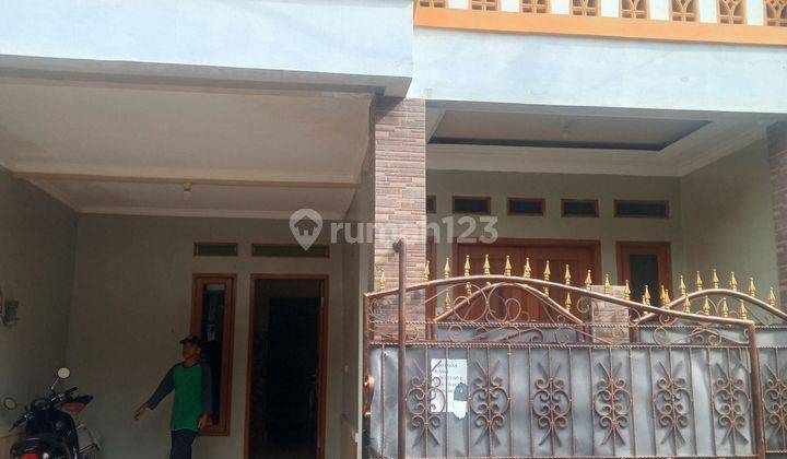 Rumah 2 lantai disewakan murah di Perumahan pondok ungu permai Bekasi  1