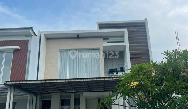 Rumah 2 Lantai, Depan Taman Di Jual Di Jakarta Garden City  1