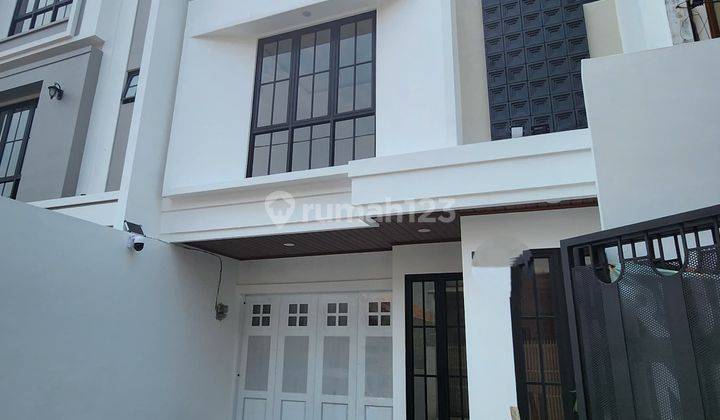 Ru Rumah 3 Lantai, Di Tebet Barat  1