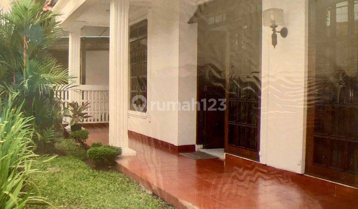 Rumah Elegent 1½ Lantai Di Tebet Barat, Jalan Seukuran 2 Mobil, Semi Furnished, Selangkah Ke Echo Park, Sangat Strategis  1