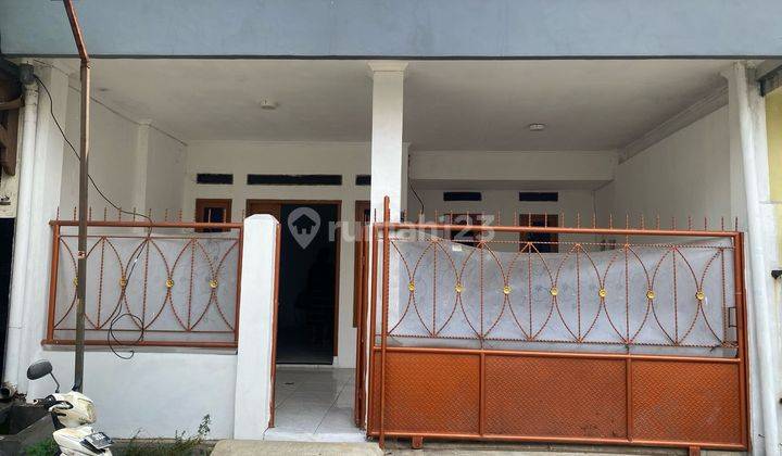 Rumah 2 Lantai, 3 Kamar Tidur + 1 Siap Uni Disewakan Di Taman Harapan Baru Bekasi 1