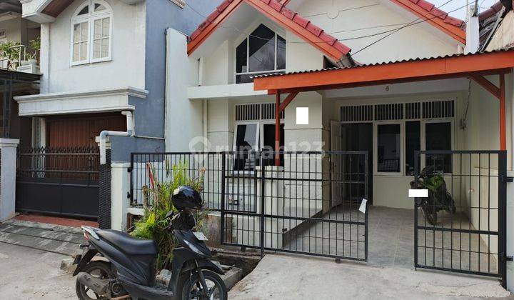 Rumah Cantik Harga Menarik Di Perumahan Taman Harapan Baru Bekasi  1