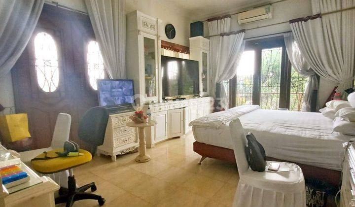 Dijual Rumah Modern Classic Lokasi Strategis di Jakarta Selatan  2