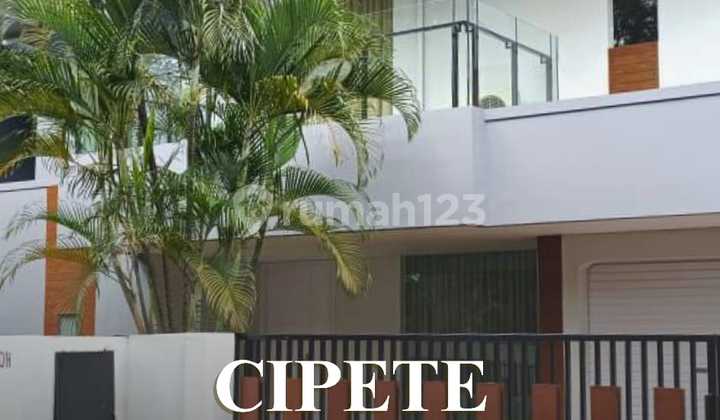 Disewakan Townhouse Mewah Cipete 2 Lantai + Private Pool