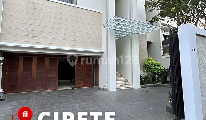 For Rent Modern House Neat and Clean Strategic Location