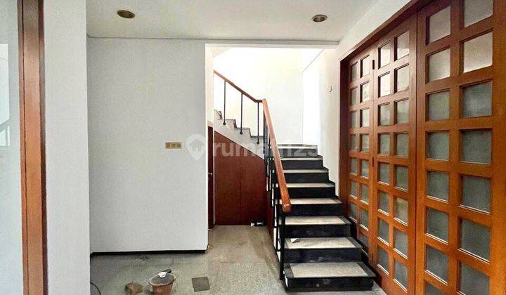 Rumah Cocok Untuk Kantor Dan Tempat Usaha Cafe Lokasi Strategis 2