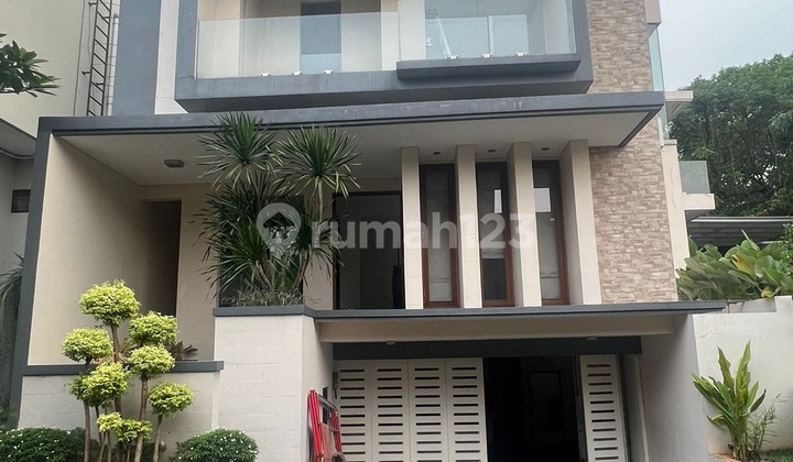 Rumah Modern Tropical Dalam Townhouse Lokasi Bebas Banjir