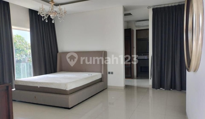 Rumah Modern Tropical Dalam Townhouse Lokasi Bebas Banjir 2
