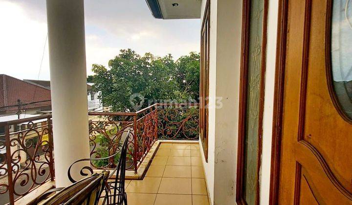 Dijual Rumah Modern Classic Lokasi Strategis di Jakarta Selatan  2