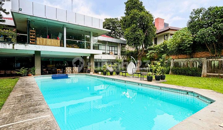 Gedung Komersial Luas di Kemang, Harga di Bawah Appraisal