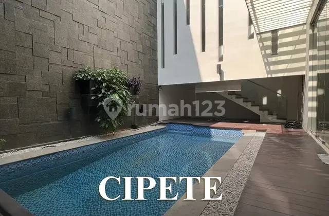 Disewakan Rumah Mewah Townhouse Cipete Private Pool