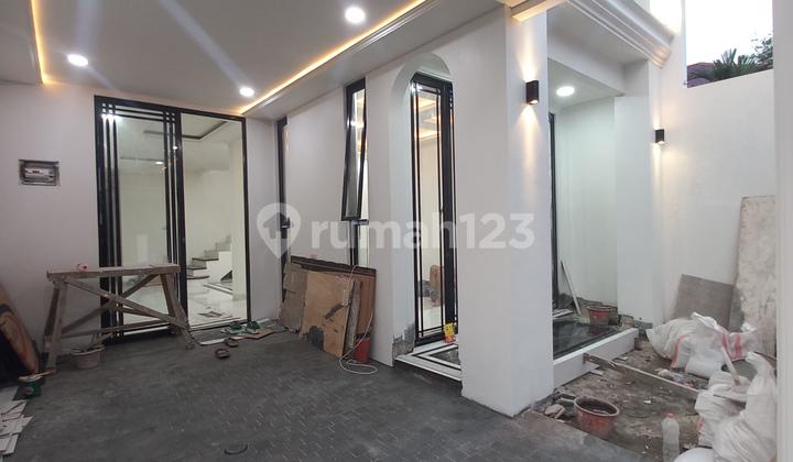 Dijual Rumah Brand New Modern Classic di Pondok Pinang 2