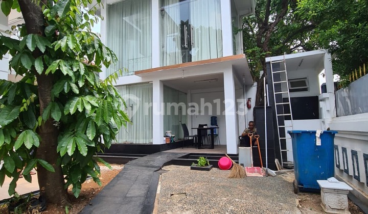 For Rent Rumah Private Pool Minimalis Modern kemang jakarta selatan