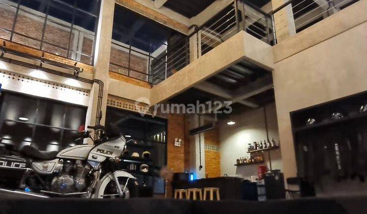 Dijual Atau Disewakan Rumah Design Industrial Lokasi Pinggir Jalan Cocok Untuk Usaha  2