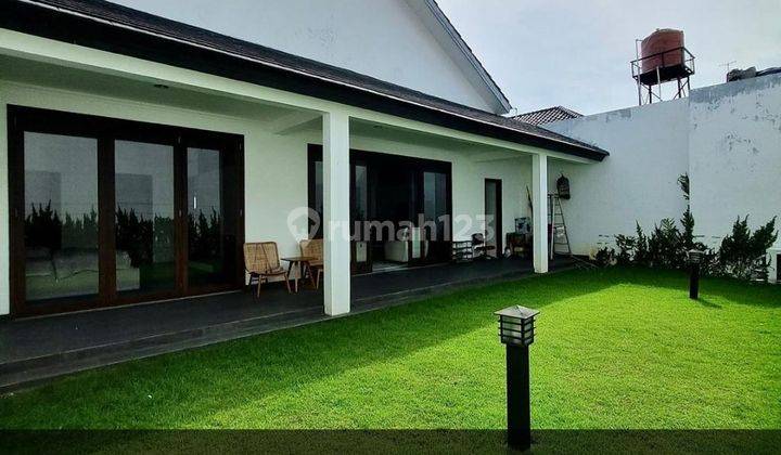 Dijual Rumah Modern Tropical di Jakarta Selatan  1