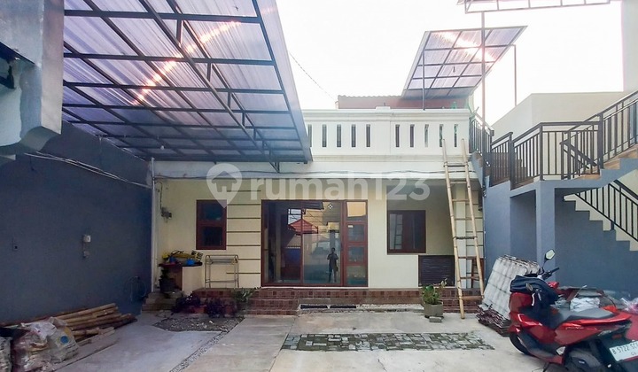 For Sale Boarding House Strategic Location Roadside in Ciledug
