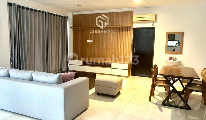Disewakan Rumah Modern Tropical Furnished di Kemang 2