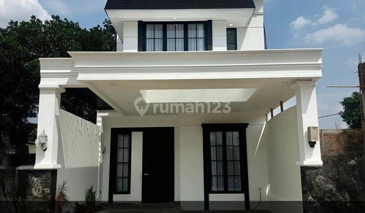 Dijual Rumah Brand New Minimalis Modern Semi Furnished di Jakarta Selatan  1