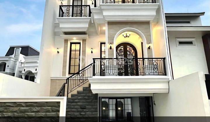 Dijual Rumah Minimalis Modern di Jakarta Selatan Lokasi Sangat Strategis  1