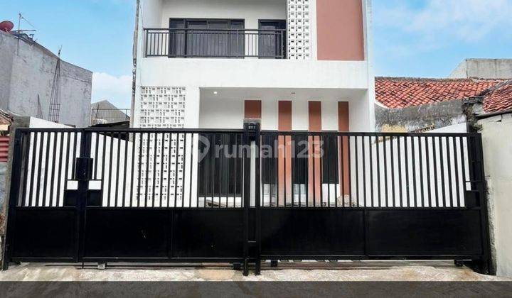 Dijual Rumah Brand New Minimalis Modern di Bintaro  1