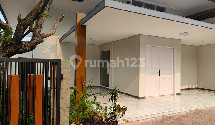 Luxury Cipete Townhouse, Private Pool & Spacious Garage Luxury Cipete Townhouse, Private Pool & Spacious Garage