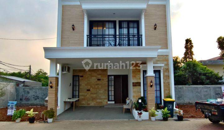 Dijual Rumah Brand New Town House di Bintaro 2