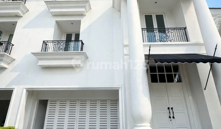 Jarang Ada Rumah American Clasic Mewah Lokasi Strategis