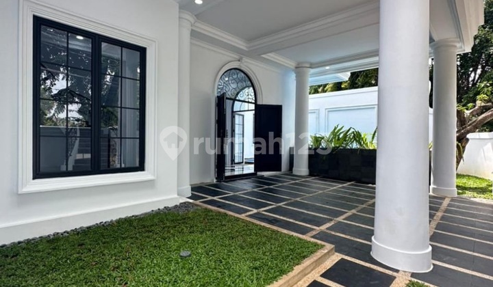 For Sale American Classic Luxury House Strategic Location