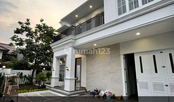 Dijual Rumah Modern Lokasi Sangat Strategis di Jakarta Selatan  1