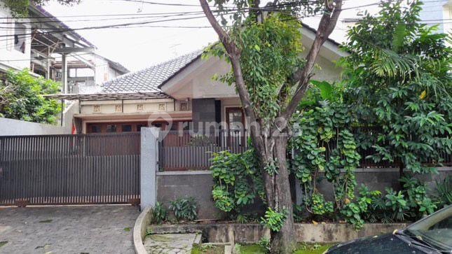 Dijual Rumah di Kebayorann Baru Area Strategis