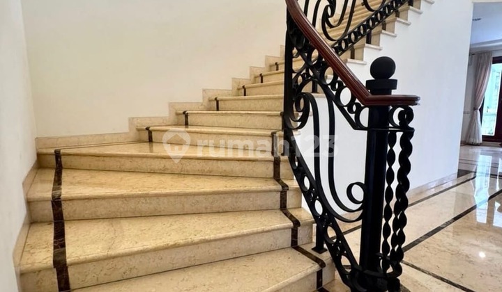 rent house in Pondok Indah 2