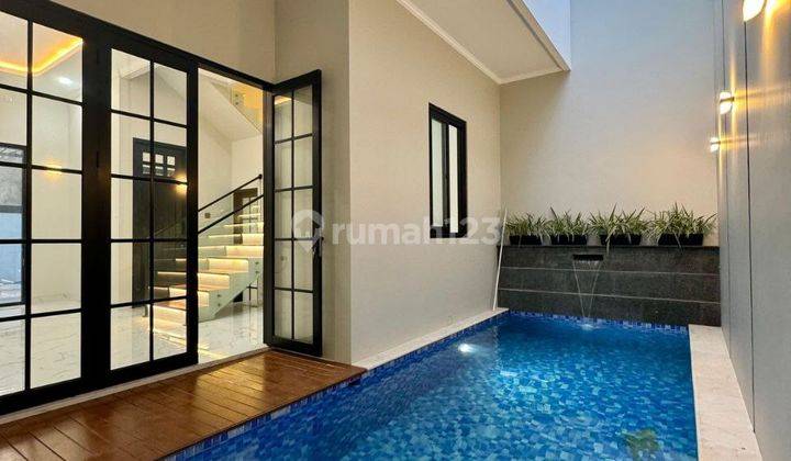 Rumah Modern Minimalis Dengan Private Swimming Pool di Jakarta Barat 2