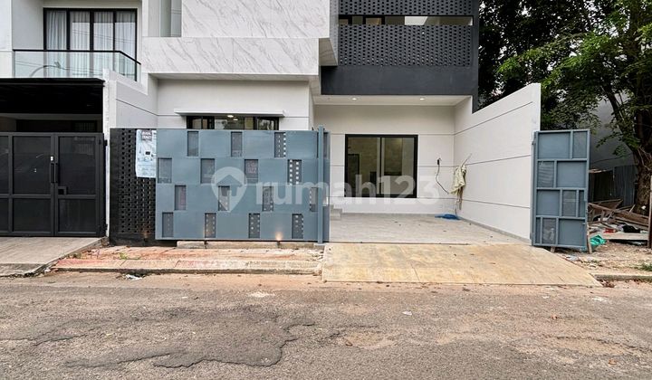 Dijual Rumah Brand New Luas Asri Mewah di Metland Puri