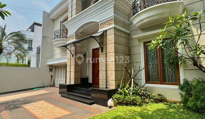 Disewakan Rumah Dekat Dengan Jis Semi Furnished di Jakarta Selatan  2